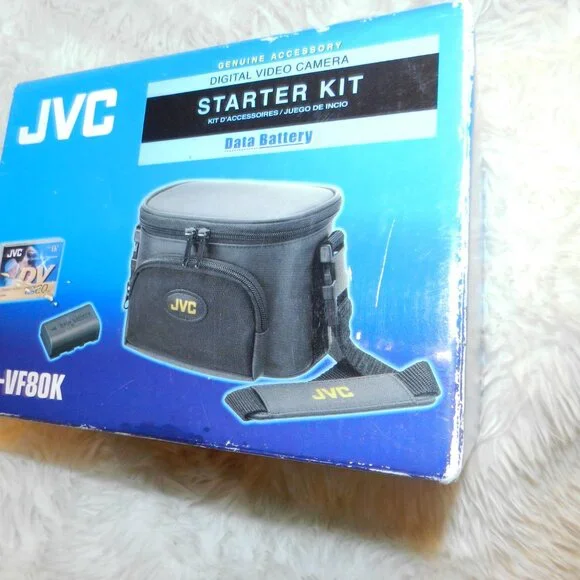 JVC STARTER KIT JVC VU-VF80K CARRY CASE, STRAP, BATTERY PACK, Mini DV tape - Picture 12 of 16